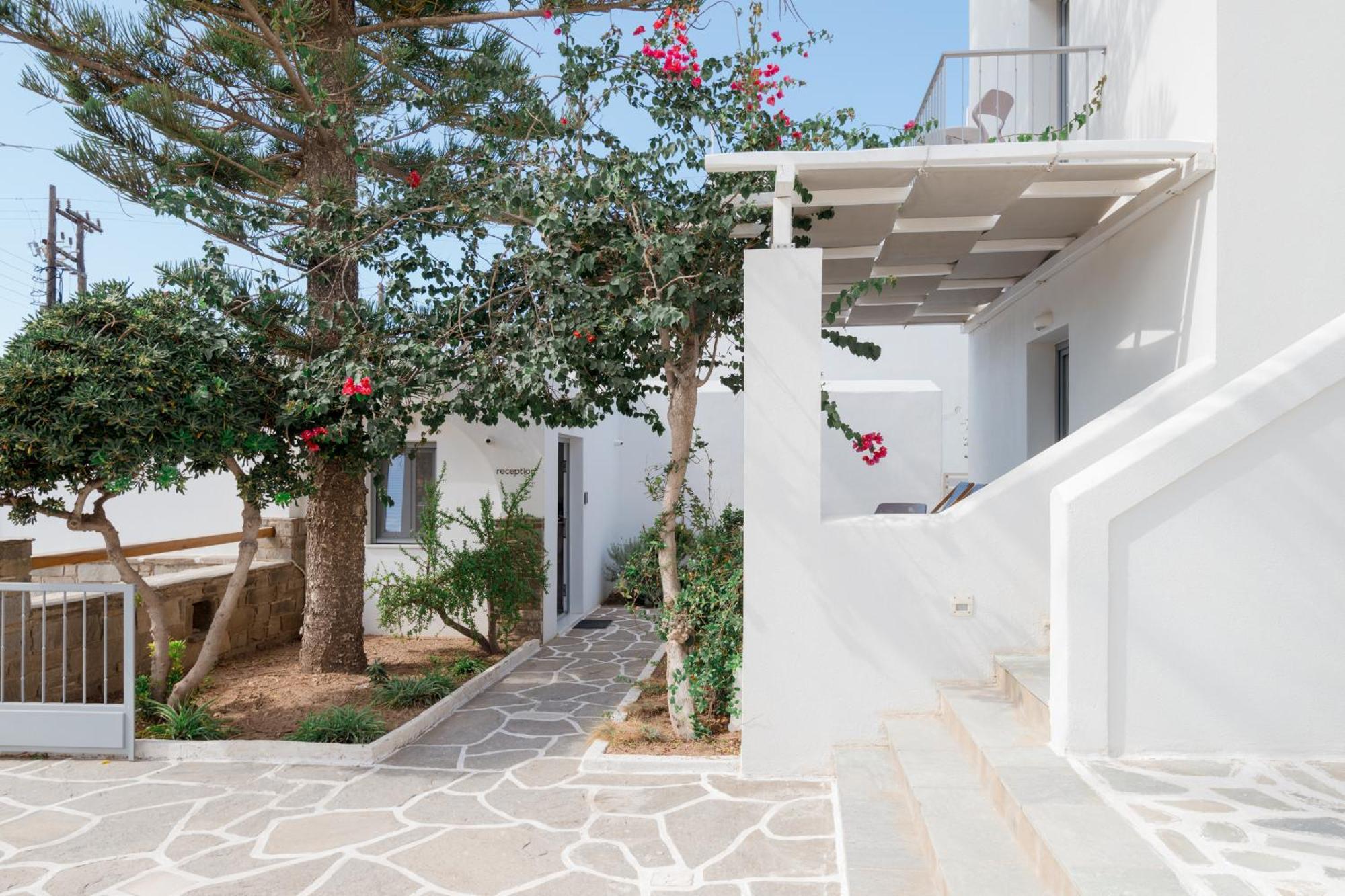 Nautilus Apartments-Suites Páros Exteriér fotografie